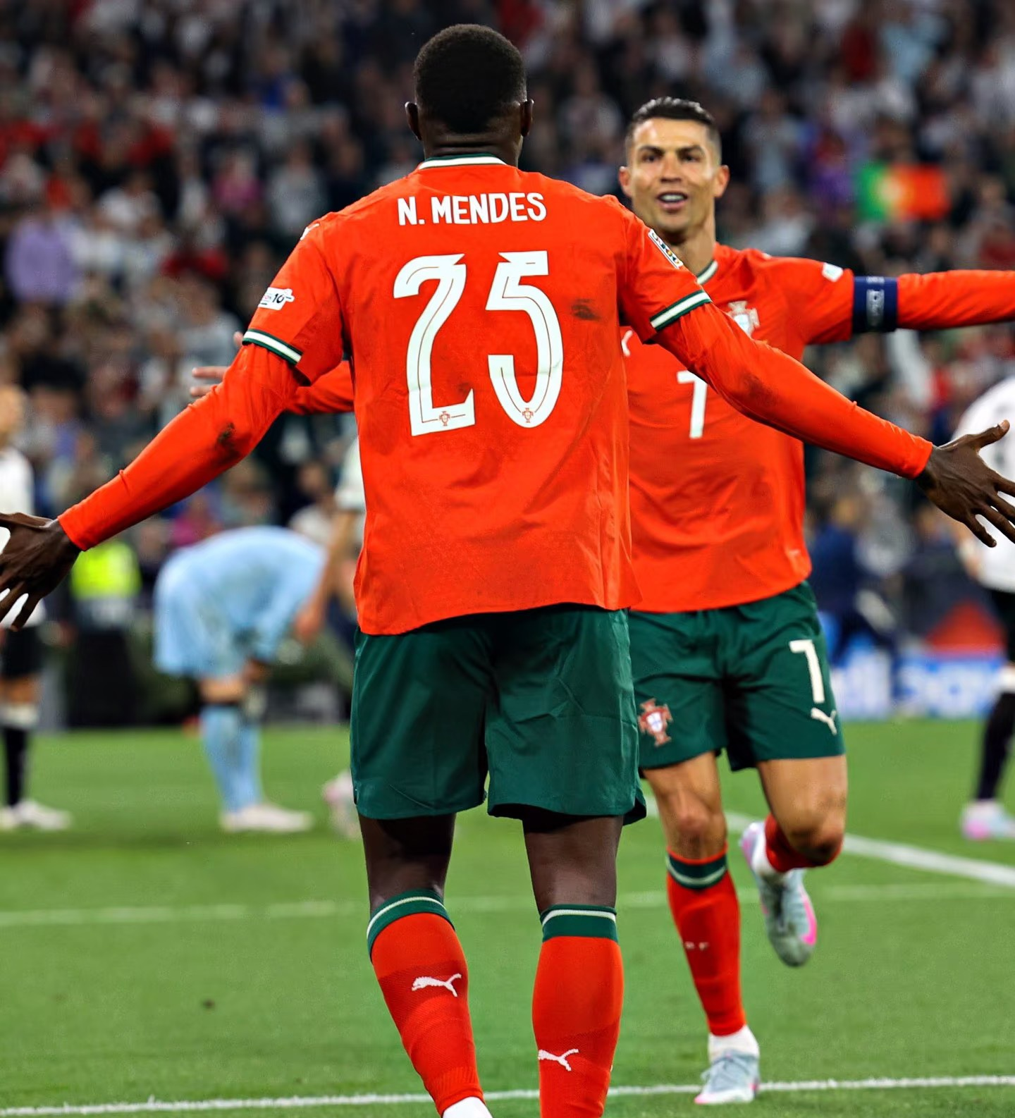 西汉姆联转会最新消息-华体会娱乐平台