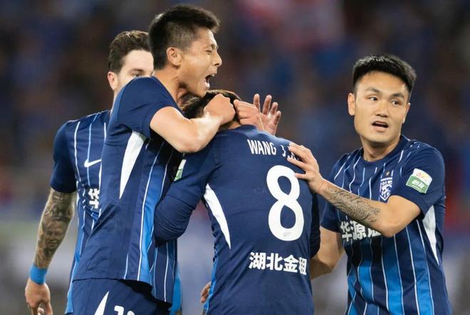 亚冠今晚走向成谜，武汉三镇刷新队史纪录，更衣室稳定，身体对抗强度拉满 -华体会体育