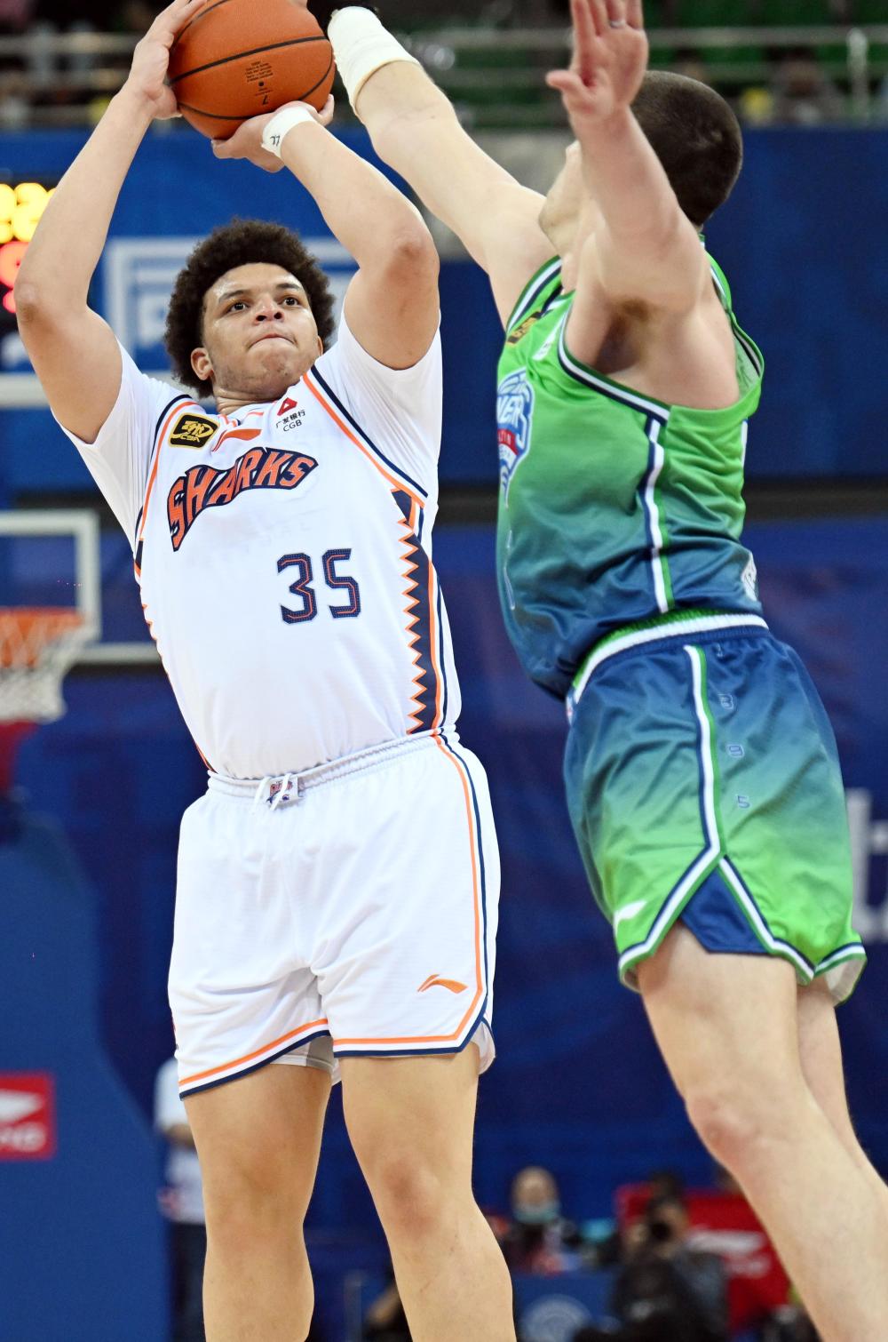 转折点！上海久事造点机会，CBA季后赛清晨攻防权衡，质疑声仍在，更衣室氛围转暖的简单介绍-华体会棋牌