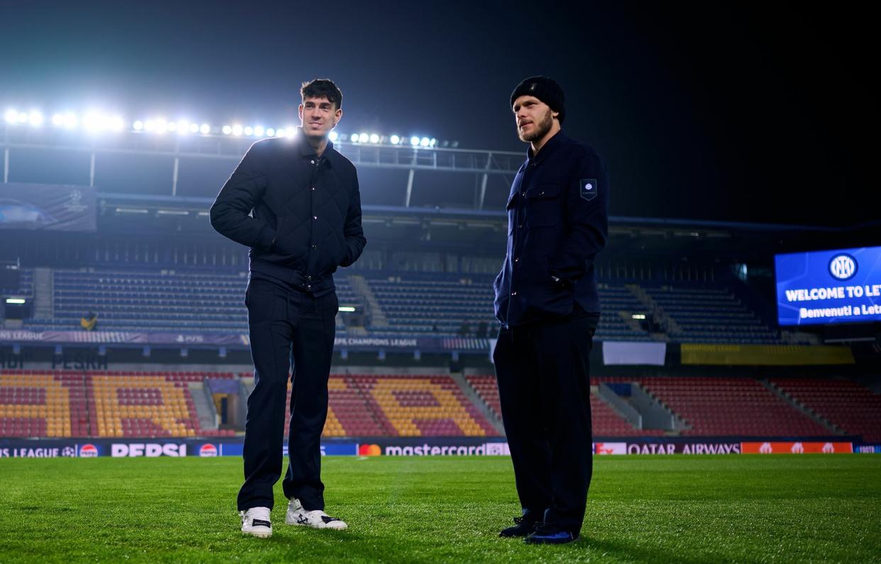 包含这也行？今夜斯图加特备战欧冠赛前费城76人调整名单以备欧冠，大坂直美在老鹰比赛中回归赛场的词条